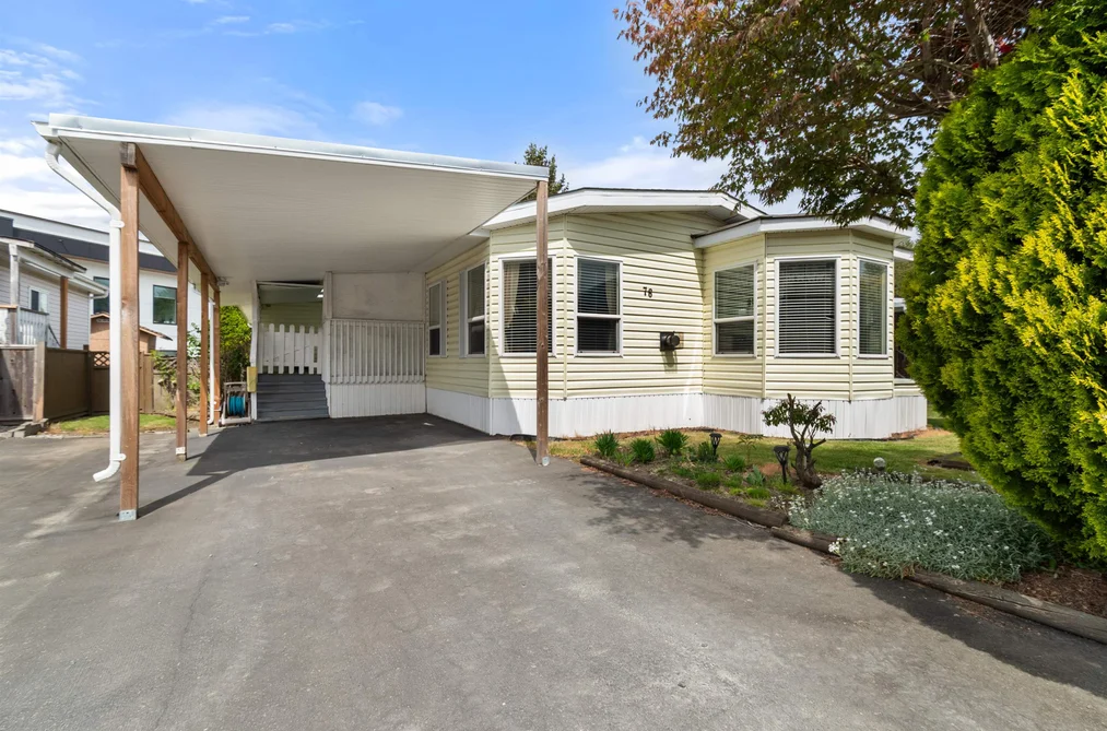76 6035 VEDDER ROAD, Chilliwack BC V2R 6K3, Chilliwack BC — Residential for Sale - Photo 2