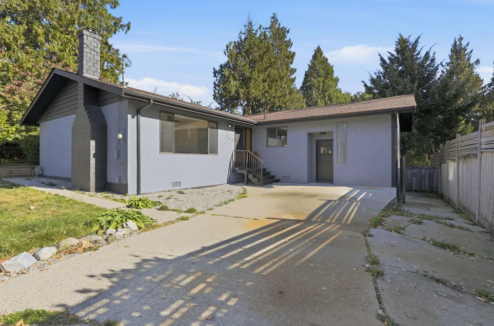 760 Brookside Pl, Gibsons, BC - MLS: R3176365