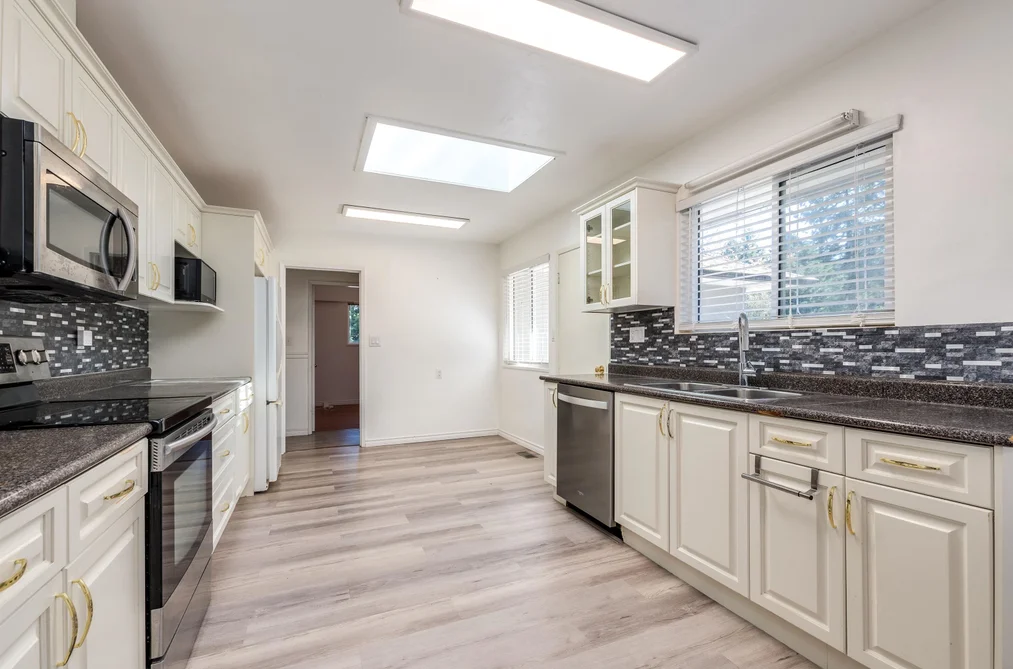 760 GROVER AVENUE, Coquitlam BC V3J 3C8, Coquitlam BC — Residential for Sale - Photo 7