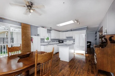 760 Hillcrest Rd, Gibsons, BC - MLS: R3131005
