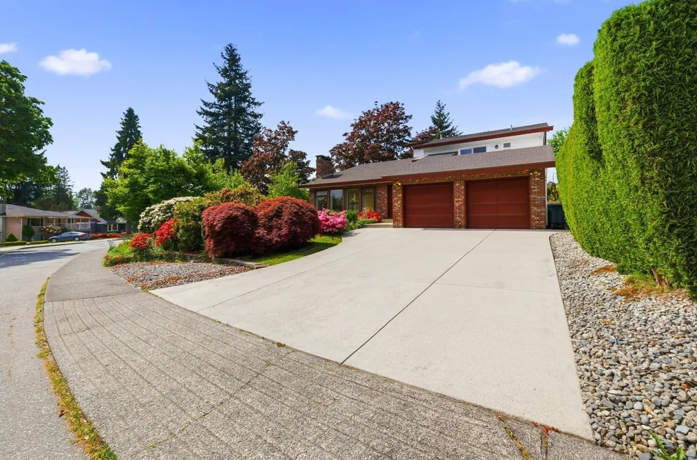 House for sale at 7605 Lawrence Drive Burnaby British Columbia - MLS: R3122221