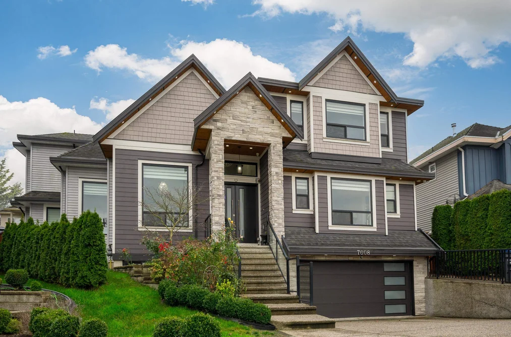 House for sale at 7608 144a Street Surrey British Columbia - MLS: R3125391