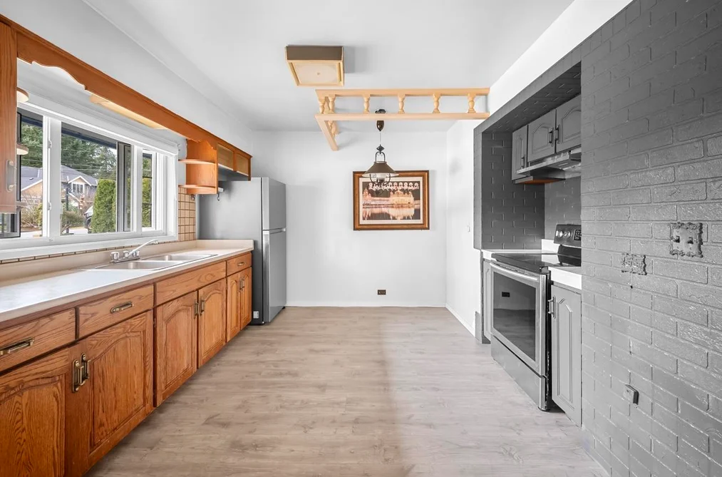 761 COTTONWOOD AVENUE, Coquitlam BC V3J 2S8, Coquitlam BC — Residential for Sale — Photo 6 of 19