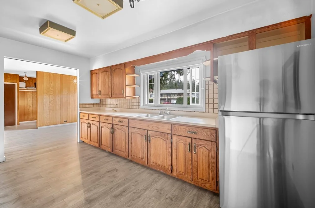 761 COTTONWOOD AVENUE, Coquitlam BC V3J 2S8, Coquitlam BC — Residential for Sale — Photo 8 of 19