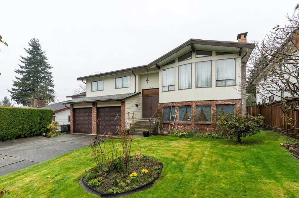 House for sale at 7615 Lawrence Drive Burnaby British Columbia - MLS: R3126930
