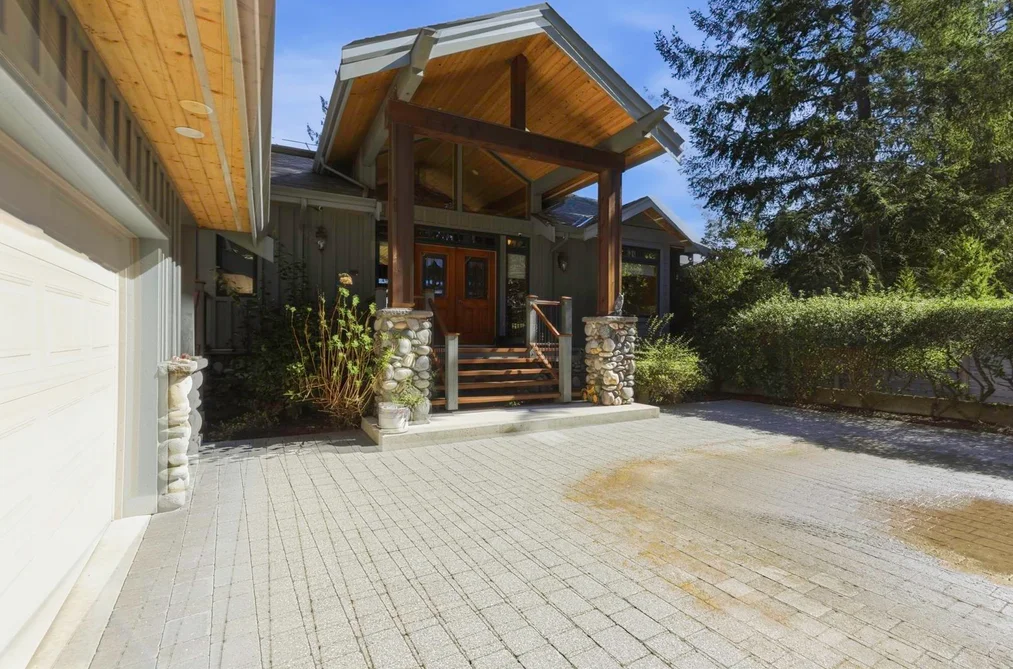 7626 EUREKA AVENUE, Halfmoon Bay BC V7Z 1A1, Halfmoon Bay BC — Residential for Sale - Photo 2