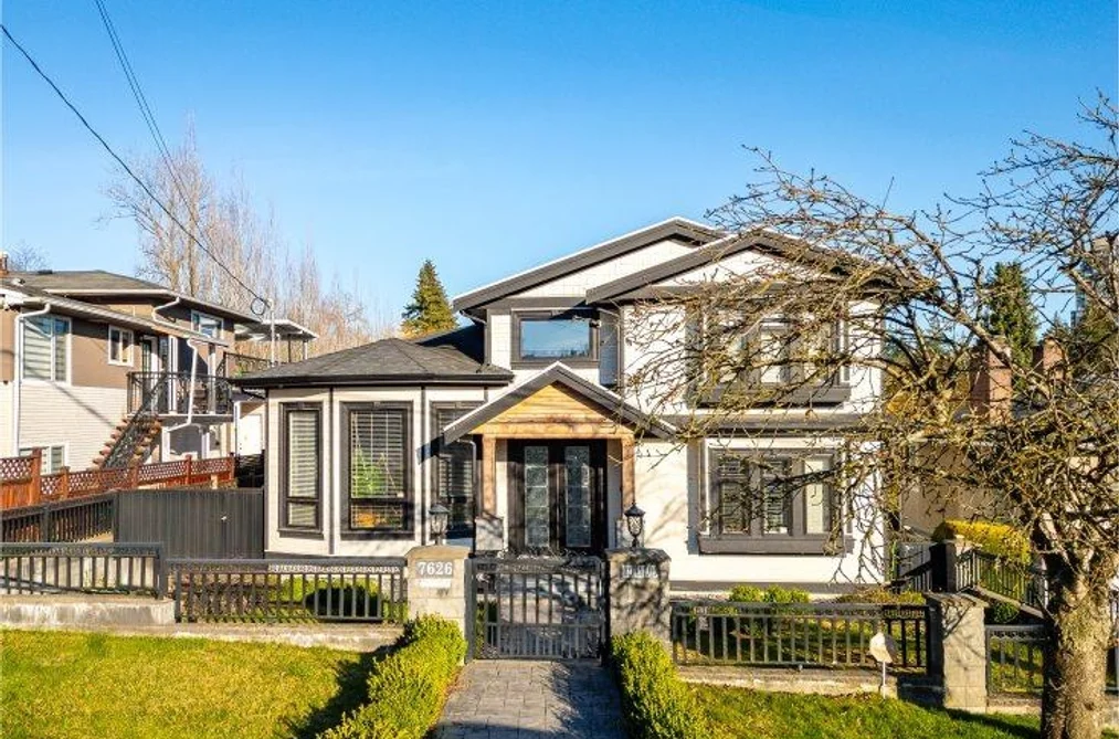 House for sale at 7626 Hedley Avenue Burnaby British Columbia - MLS: R3105905