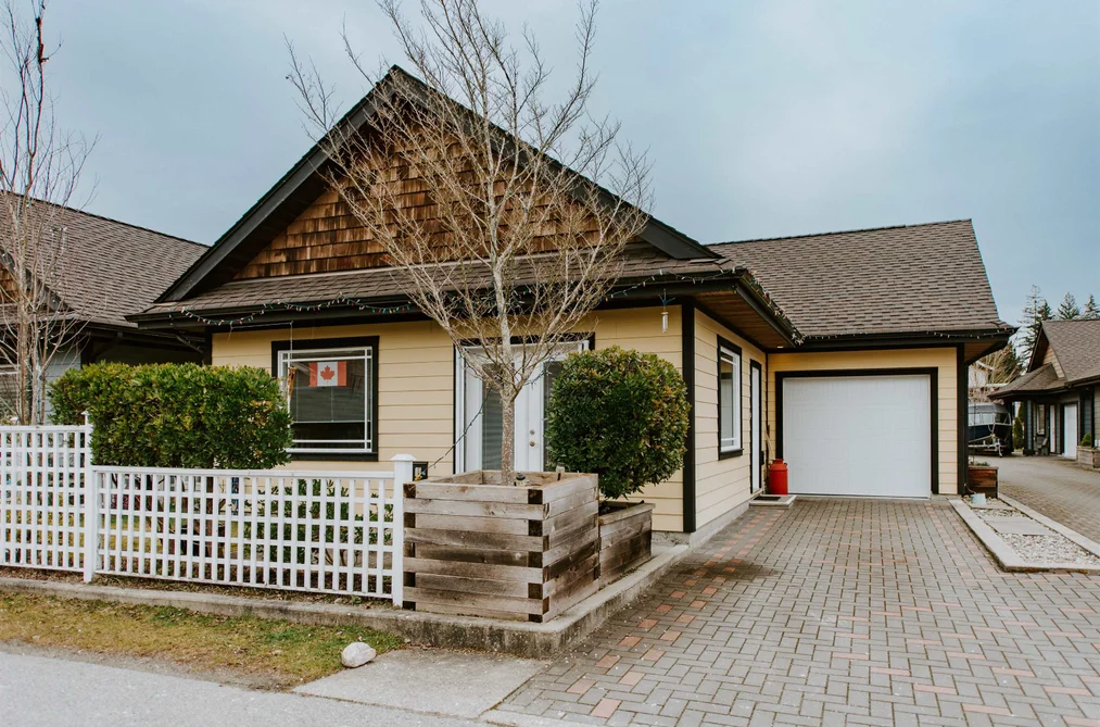 766 GERUSSI LANE, Gibsons BC V0N 1V7, Gibsons BC — Residential for Sale - Photo 2