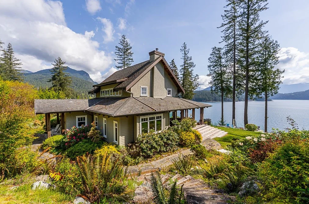 House for sale at 766 The Grove Road Gambier Island British Columbia - MLS: R3116004