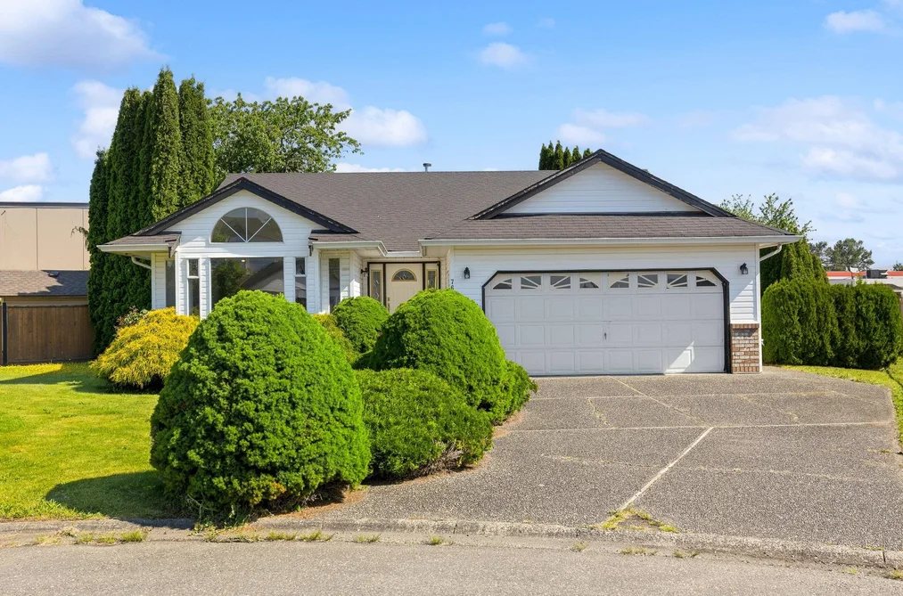 7660 SAPPHIRE DRIVE, Chilliwack BC V2R 3A7, Chilliwack BC — Residential for Sale - Photo 2