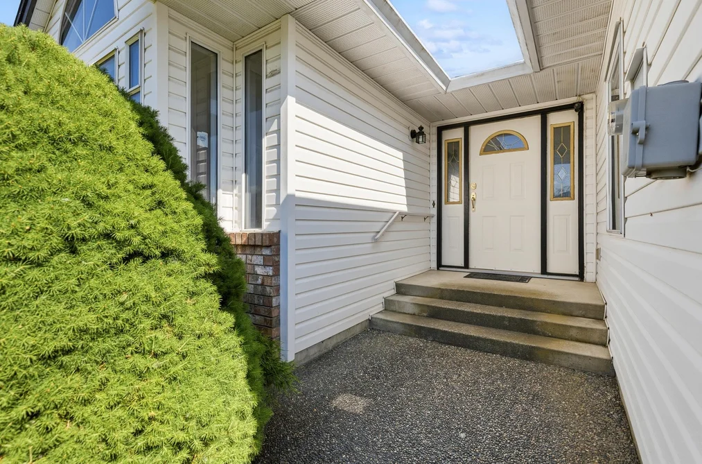 7660 SAPPHIRE DRIVE, Chilliwack BC V2R 3A7, Chilliwack BC — Residential for Sale - Photo 3