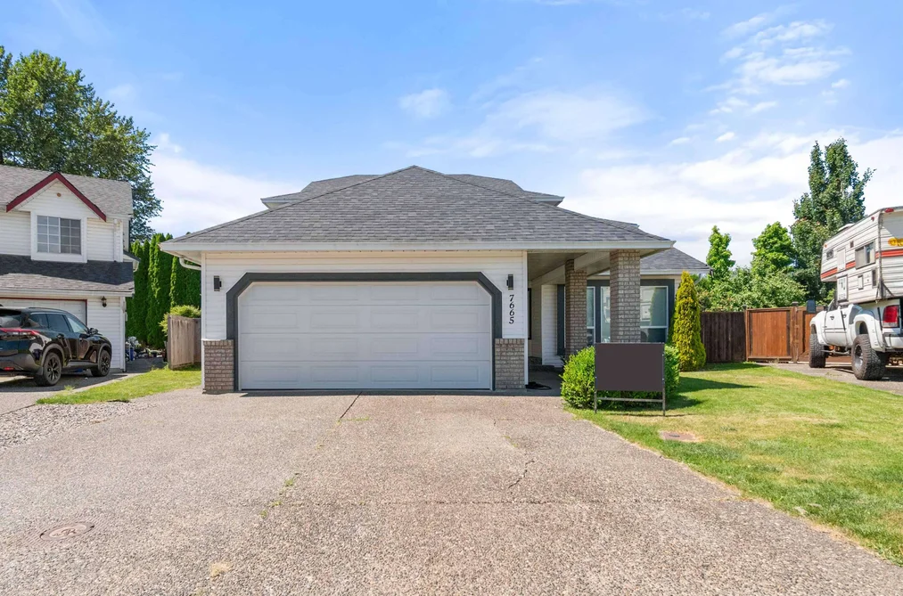 House for sale at 7665 Sapphire Drive Chilliwack British Columbia - MLS: R3130555