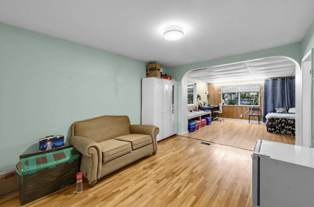 7674 BURRIS STREET, Burnaby BC V5E 1Z3, Burnaby BC — Residential for Sale — Photo 5 of 22