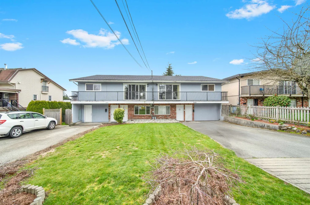 Duplex for sale at 7679-7681 115 Street Delta British Columbia - MLS: R3102374