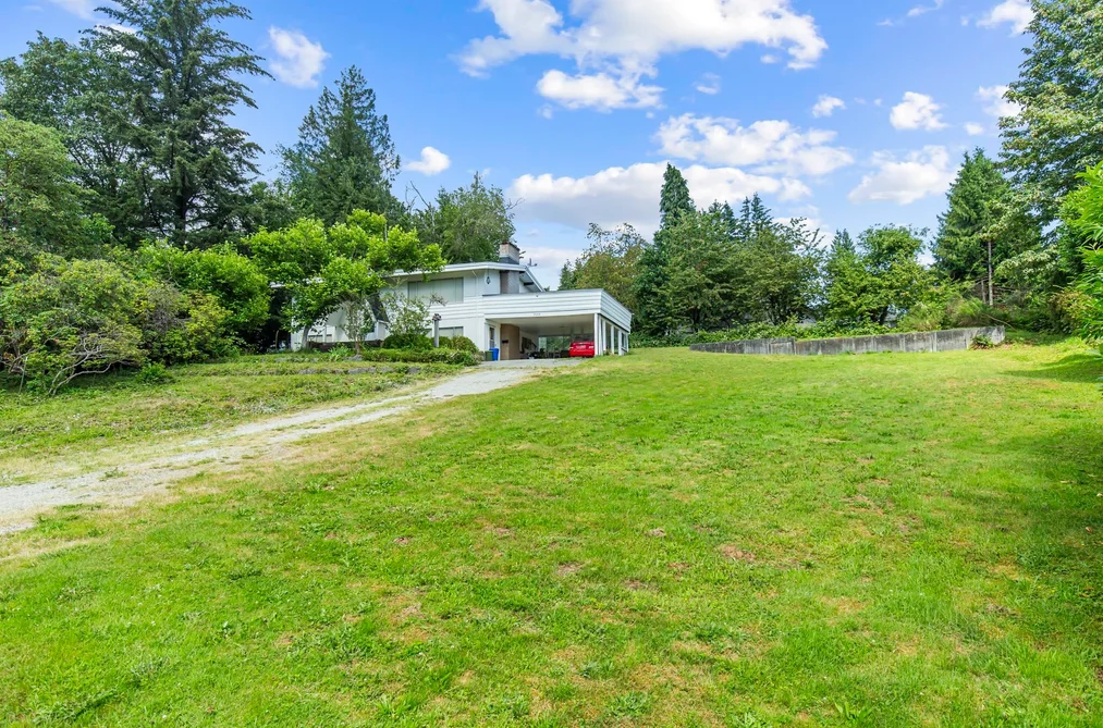 House for sale at 7680 Strachan Street Mission British Columbia - MLS: R2901237