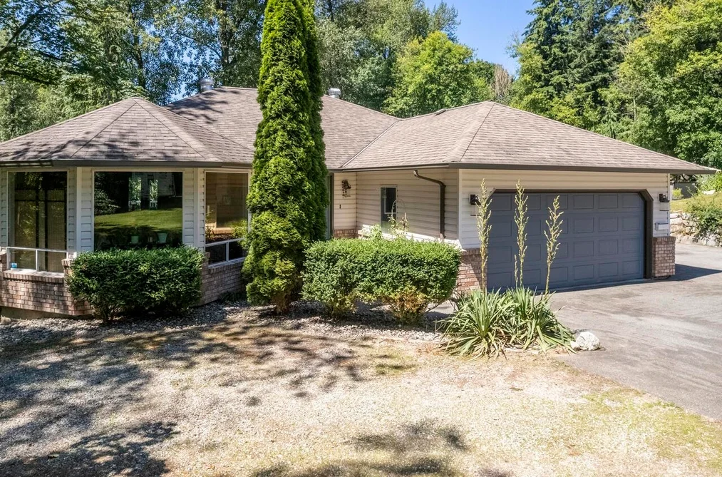 7681 HORNE STREET, Mission BC V3V 3Y8, Mission BC — Residential for Sale - Photo 2