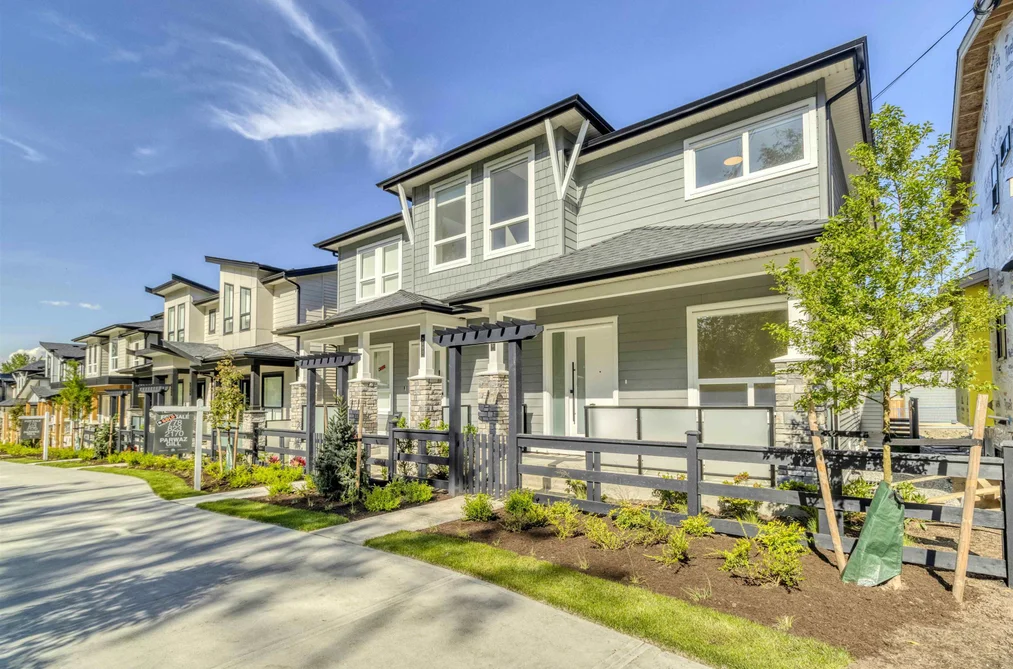 7686 196 STREET, Langley BC V2Y 3V4, Langley BC — Residential for Sale - Photo 2