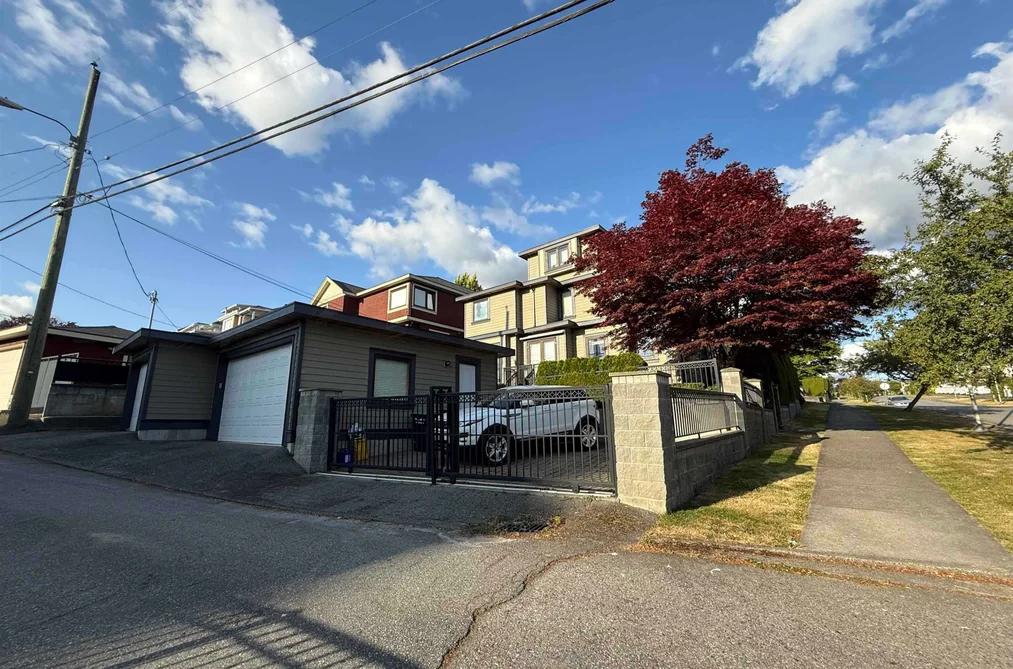 7689 JASPER CRESCENT, Vancouver BC V5P 3S7, Vancouver BC — Residential for Sale — Photo 4 of 38