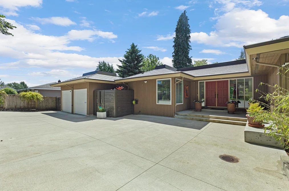 7691 PETERSON STREET, Mission BC V2V 3L5, Mission BC — Residential for Sale - Photo 2