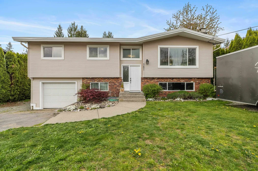 House for sale at 7691 Woodcock Crescent Mission British Columbia - MLS: R3115180