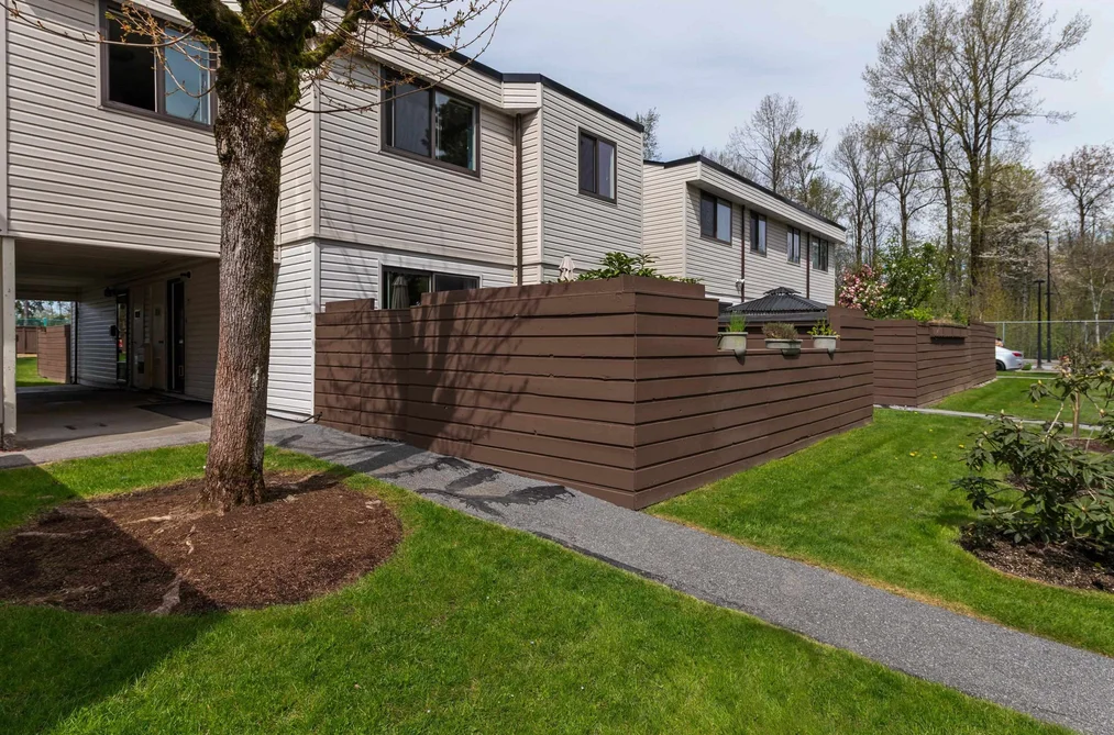 77 14129 104 AVENUE, Surrey BC V3T 1X6, Surrey BC — Residential for Sale - Photo 2