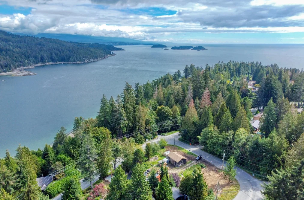 Property for sale at 7712 Fawn Road Halfmoon Bay British Columbia - MLS: R3116646