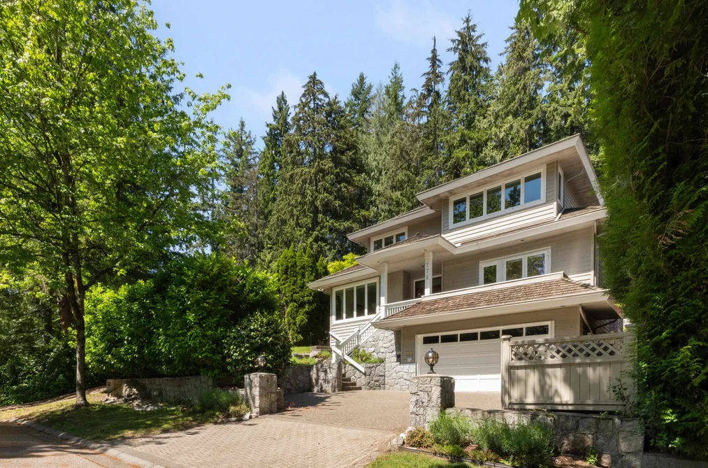 House for sale at 772 Regal Crescent North Vancouver British Columbia - MLS: R3127783