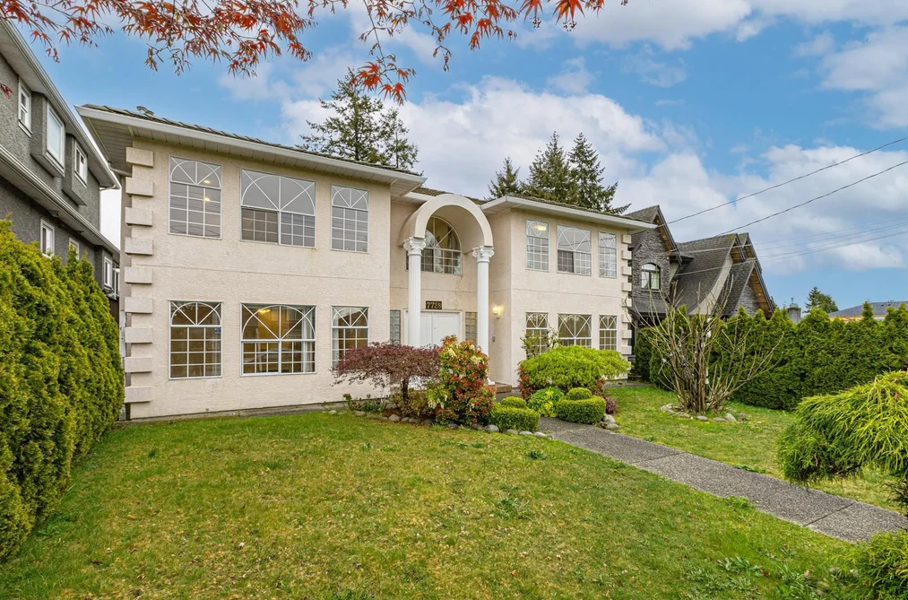 House for sale at 7728 Mary Avenue Burnaby British Columbia - MLS: R3112078