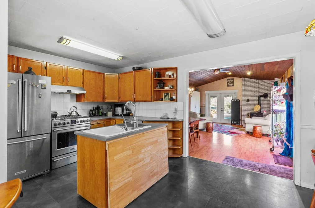 7729 STAVE LAKE STREET, Mission, BC — Residential for Sale — Photo 10 of 38