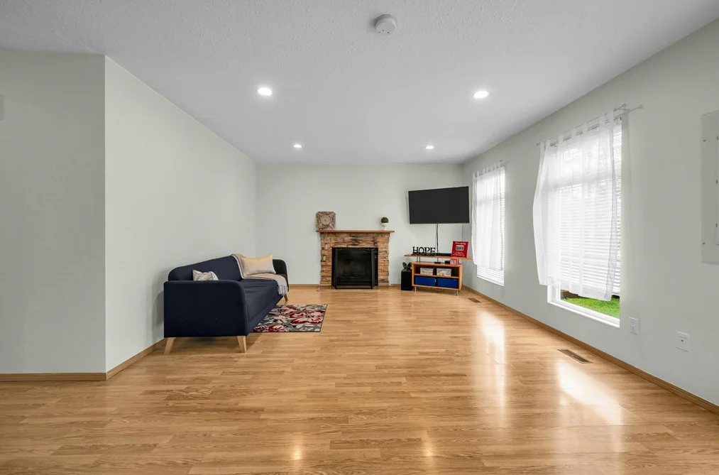 773 PRAIRIE AVENUE, Port Coquitlam BC V3B 1R9, Port Coquitlam BC — Residential for Sale - Photo 2