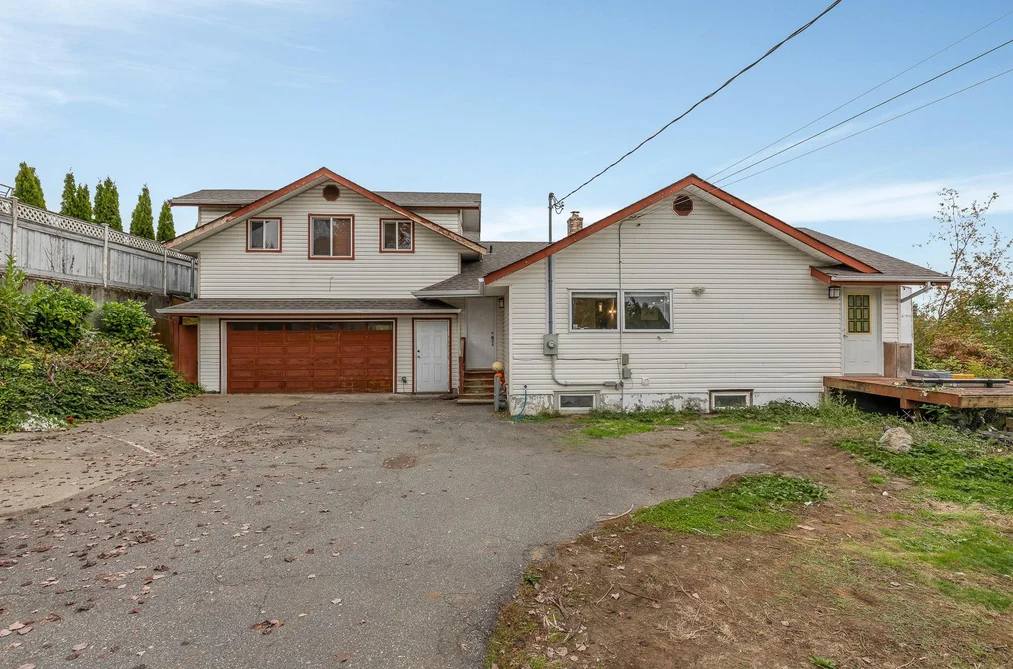 7730 Horne Street, Mission, BC - House for Sale - Photo 2 of 40 7730 Horne Street, Mission, BC - House for Sale - Photo 2 of 40