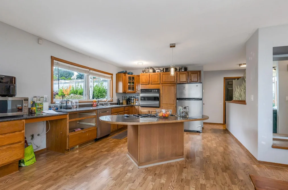 7730 Horne Street, Mission, BC - House for Sale - Photo 4 of 40 7730 Horne Street, Mission, BC - House for Sale - Photo 4 of 40