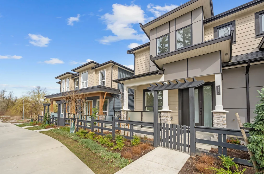 7738 196 STREET, Langley BC V2Y 3V4, Langley BC — Residential for Sale - Photo 2
