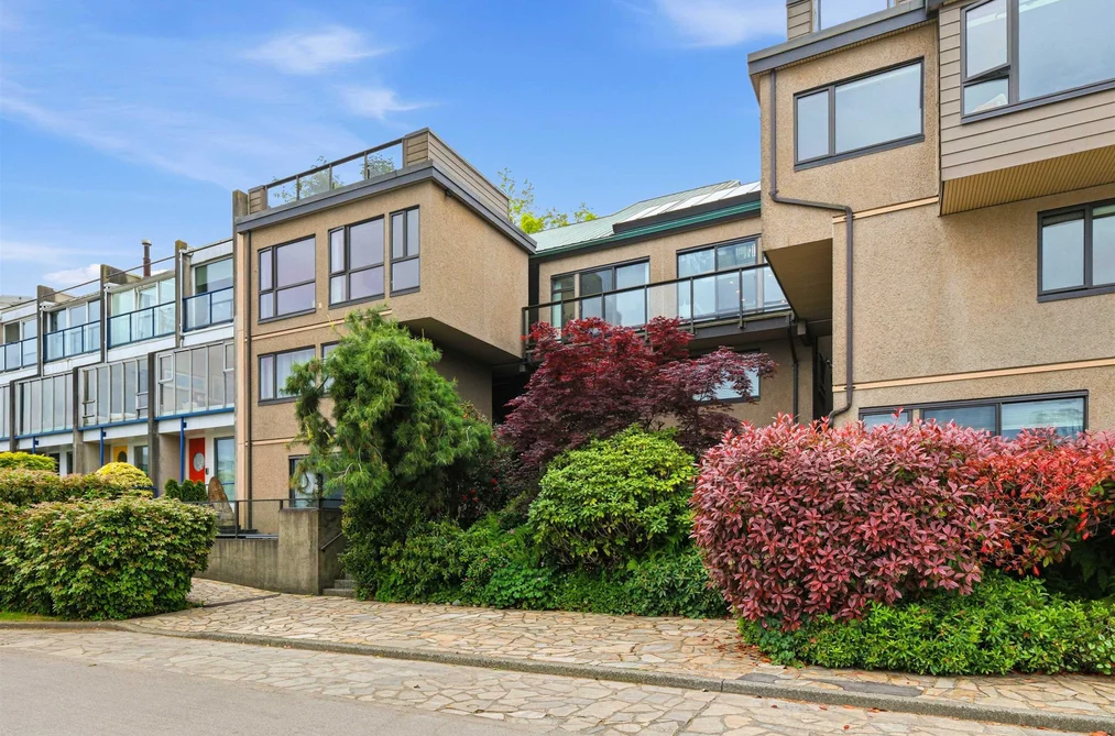 Townhouse for sale at 774 Millbank Vancouver British Columbia - MLS: R3122624