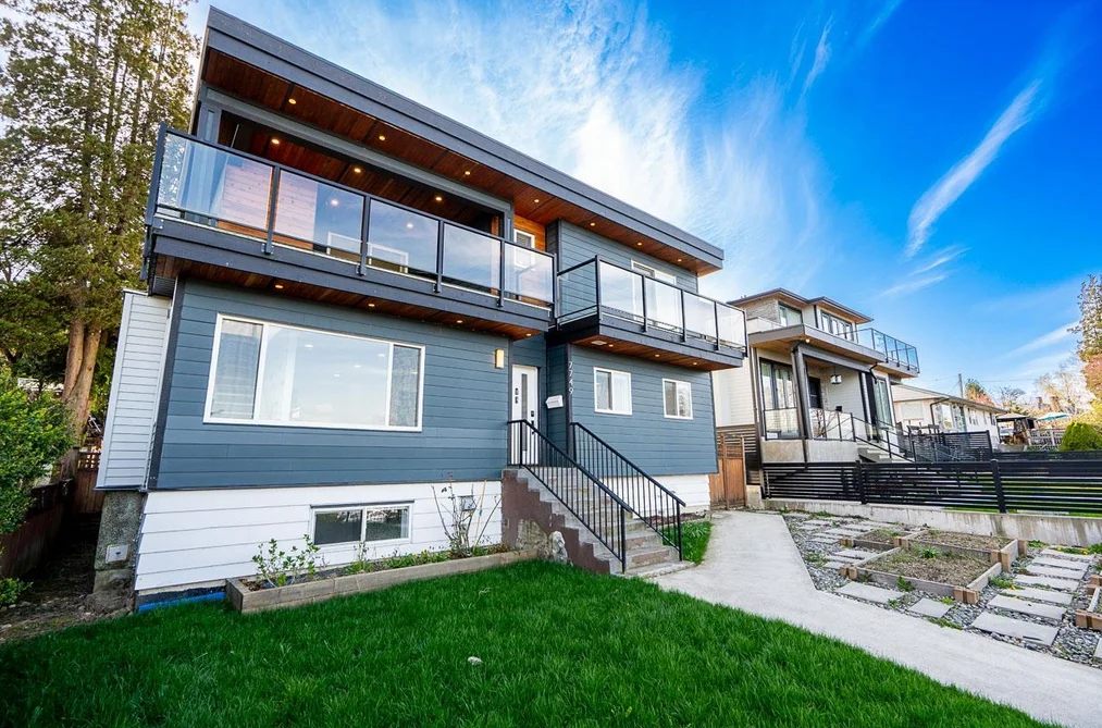 7749 LEE STREET, Burnaby BC V3N 4B9, Burnaby BC — Residential for Sale - Photo 2
