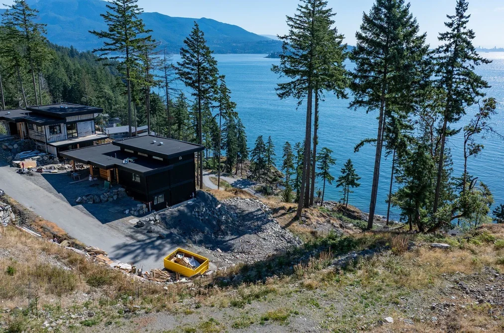House for sale at 775 Seymour Bay Drive Bowen Island British Columbia - MLS: R3040791