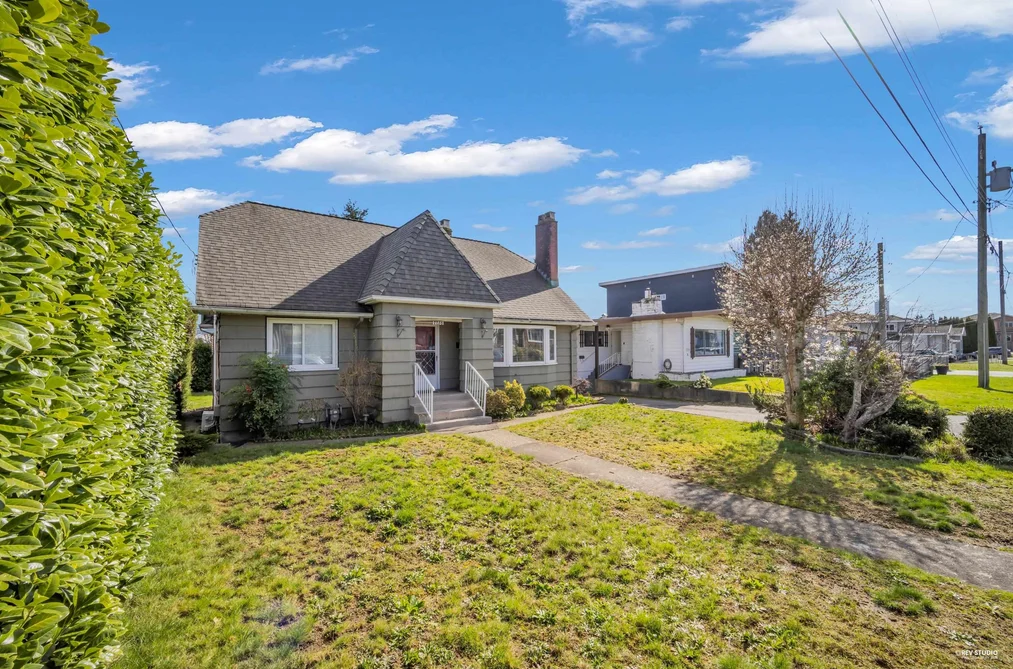 7758 15TH AVENUE, Burnaby BC V3N 1W5, Burnaby BC — Residential for Sale - Photo 3