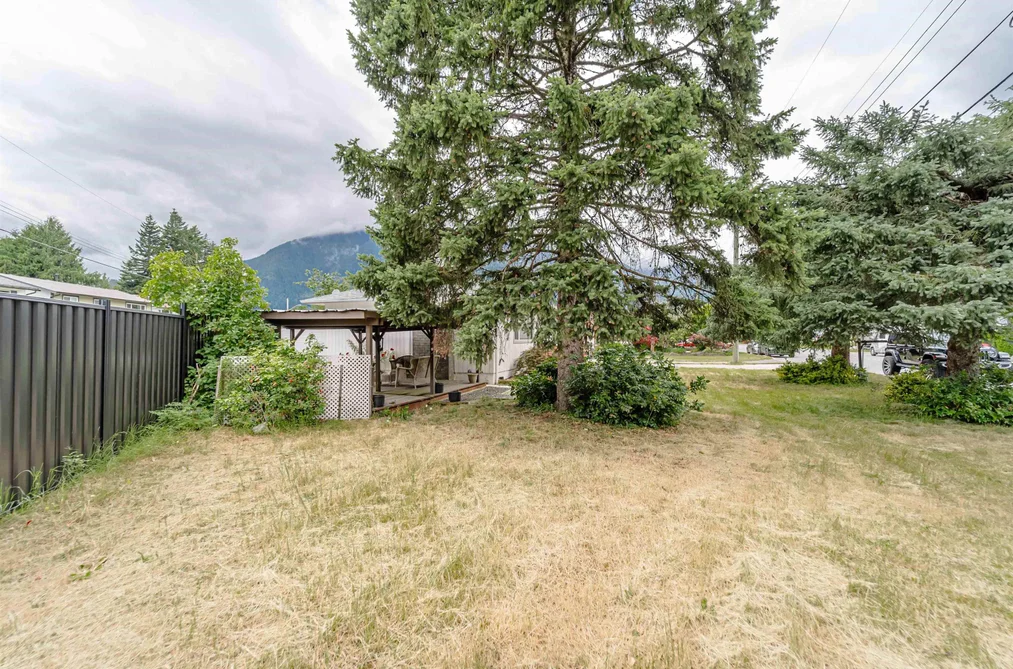 776 7TH AVENUE, Hope BC V0X 1L4, Hope BC — Residential for Sale — Photo 31 of 40
