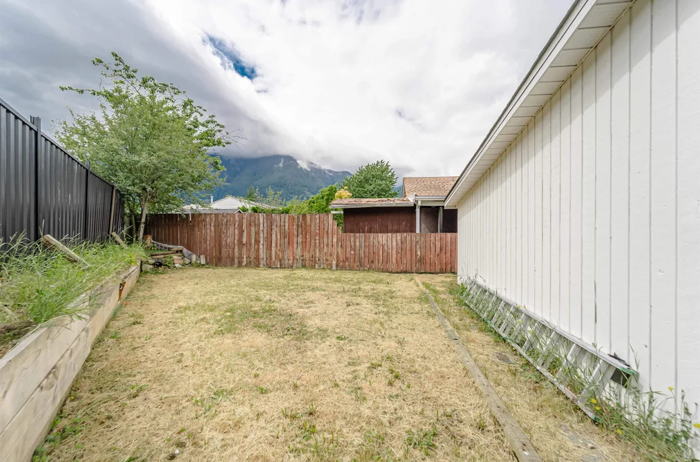 776 7TH AVENUE, Hope BC V0X 1L4, Hope BC — Residential for Sale — Photo 35 of 40