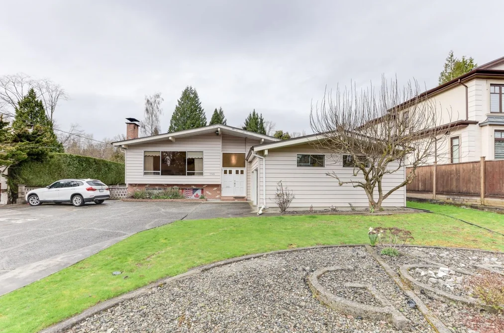 7765 GOVERNMENT ROAD, Burnaby BC V5A 2C7, Burnaby BC — Residential for Sale - Photo 2