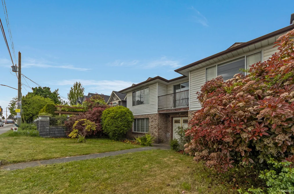 House for sale at 7769 10th Avenue Burnaby British Columbia - MLS: R3067510