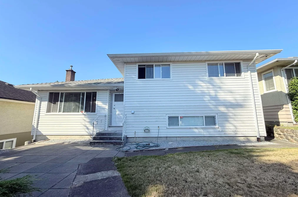 House for sale at 7779 Elford Street Burnaby British Columbia - MLS: R3075358