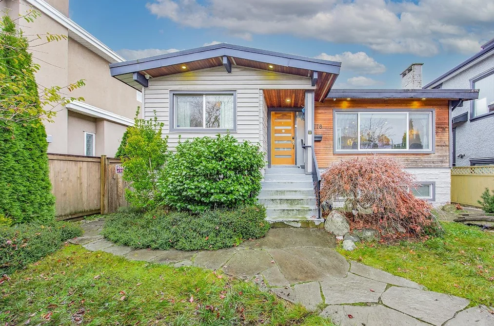 House for sale at 778 E 52nd Avenue Vancouver British Columbia - MLS: R3106188