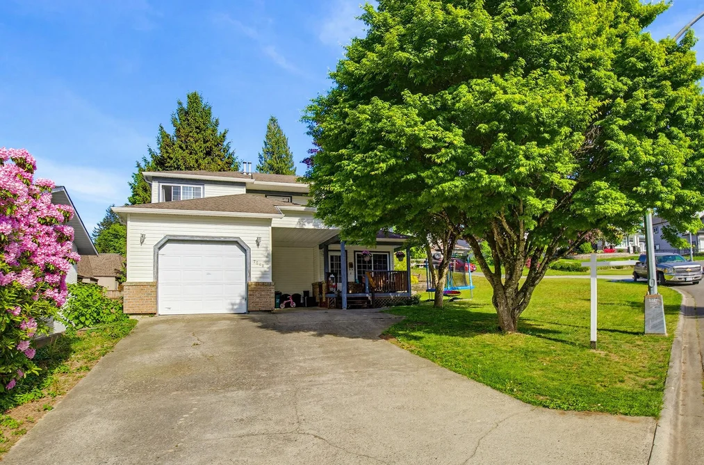 House for sale at 7800 Deerfield Street Mission British Columbia - MLS: R3123795