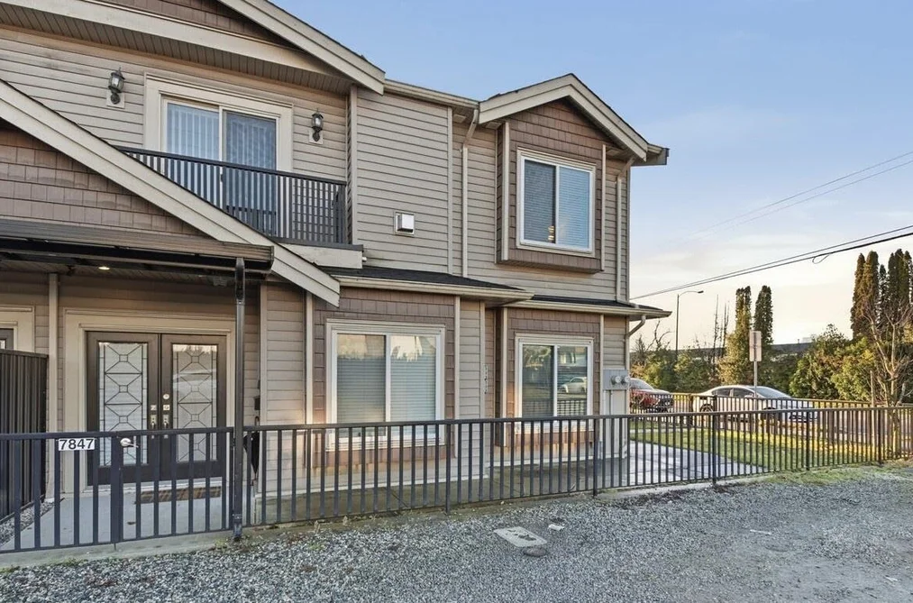 Half Duplex for sale at 7847 15th Street Burnaby British Columbia - MLS: R3082710