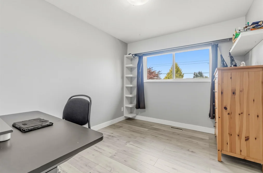 7848 117A STREET, Delta BC V4C 6C3, Delta BC — Residential for Sale — Photo 18 of 40