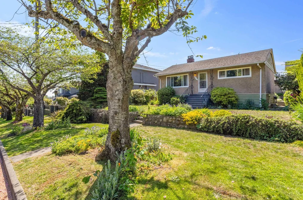 House for sale at 7851 Joffre Avenue Burnaby British Columbia - MLS: R3118590