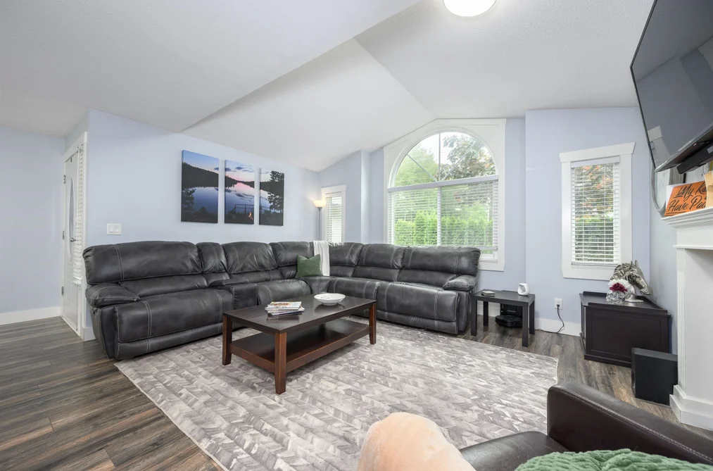 7855 CEDAR STREET, Mission BC V2V 3M8, Mission BC — Residential for Sale - Photo 2