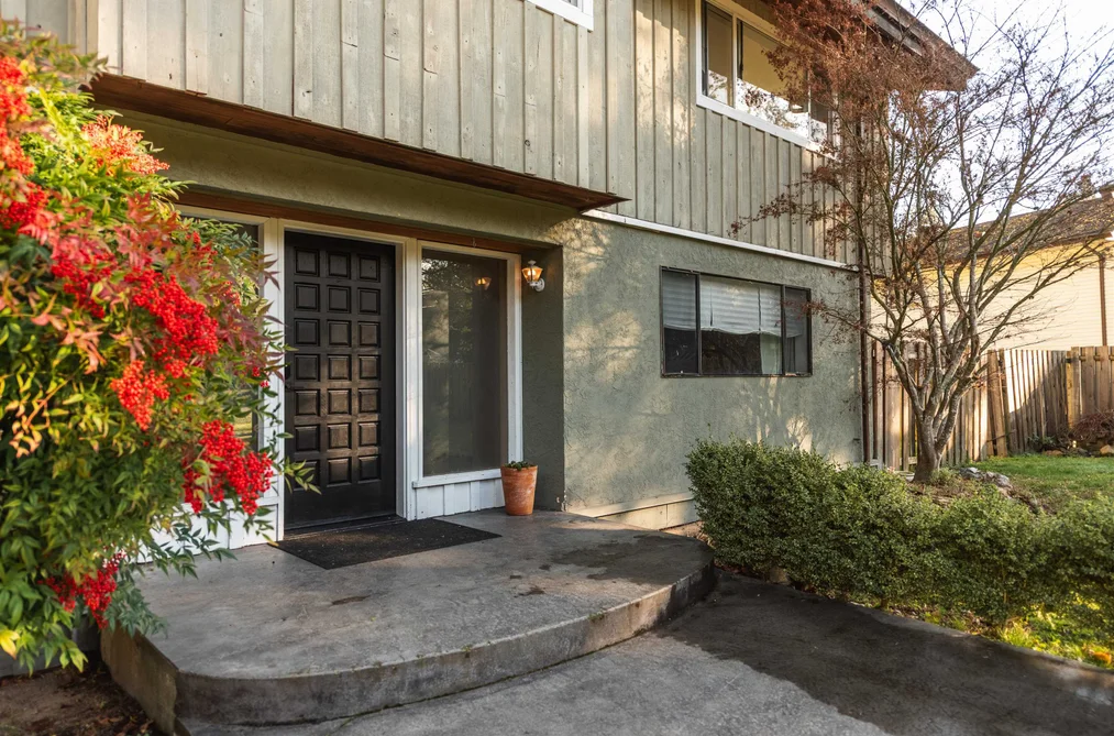7862 EAGLE DRIVE, Halfmoon Bay BC V7Z 1A3, Halfmoon Bay BC — Residential for Sale - Photo 2