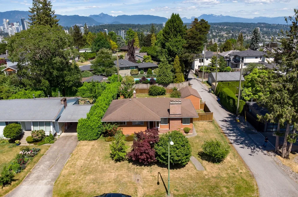 House for sale at 7864 Langley Street Burnaby British Columbia - MLS: R3146561